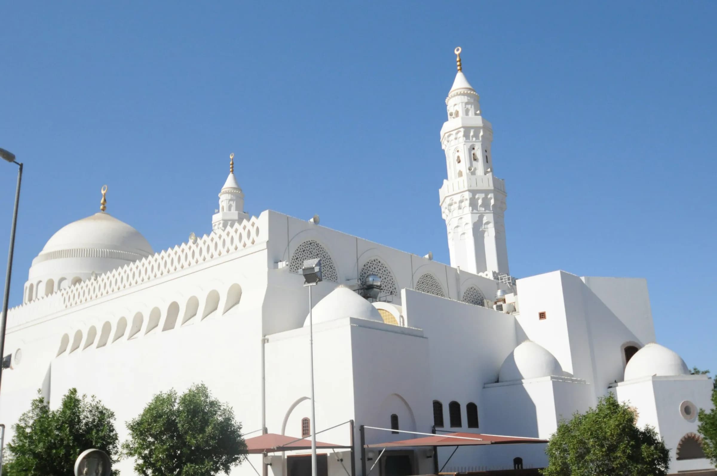 Al-Qiblatayn Mosque, photo 1