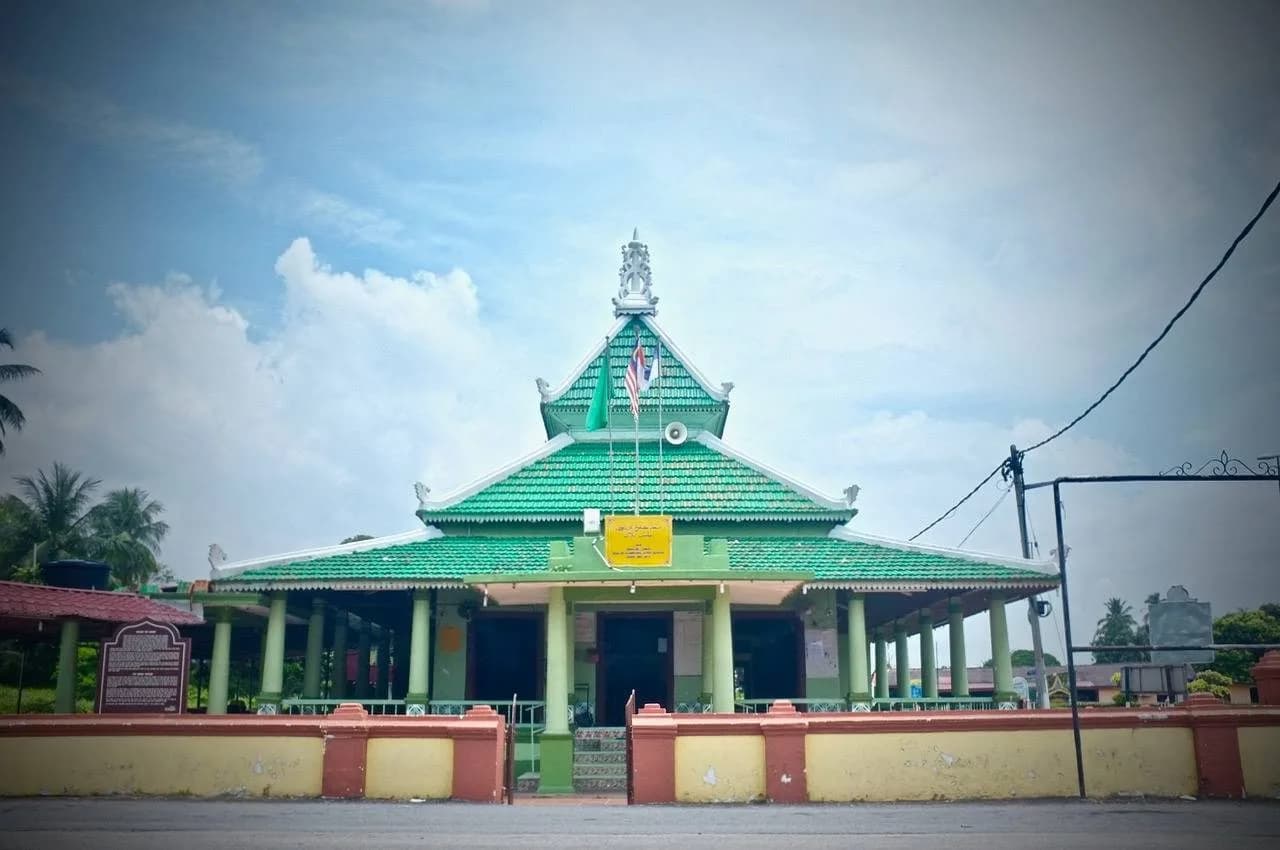 Ayer Barok Mosque, photo 1