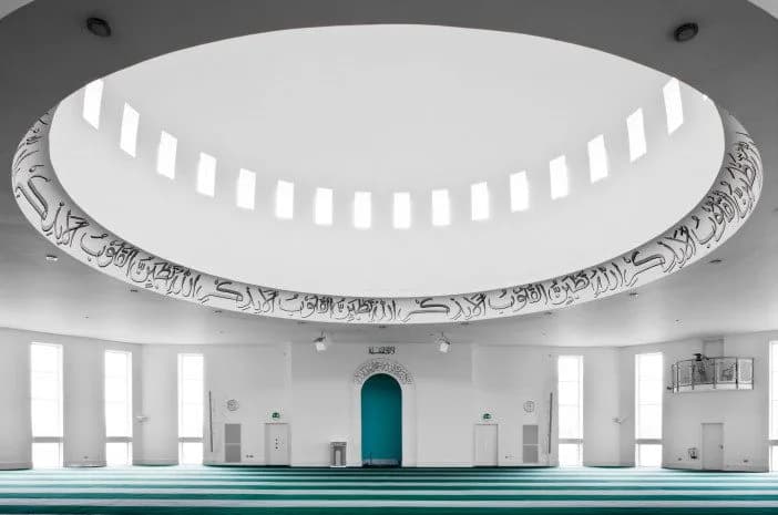 Baitul Futuh Mosque, photo 8