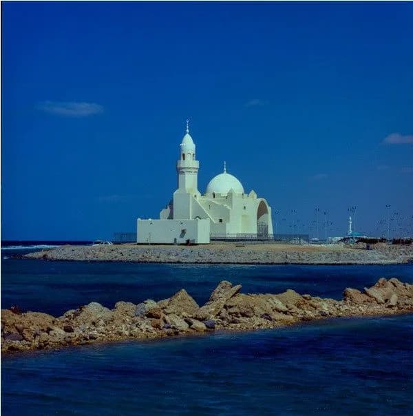Corniche Mosque, photo 1