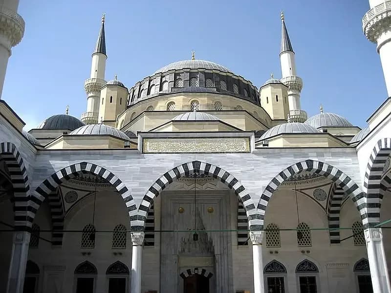 Ertuğrul Gazi Mosque, photo 2