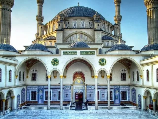 Nizamiye Mosque, photo 1