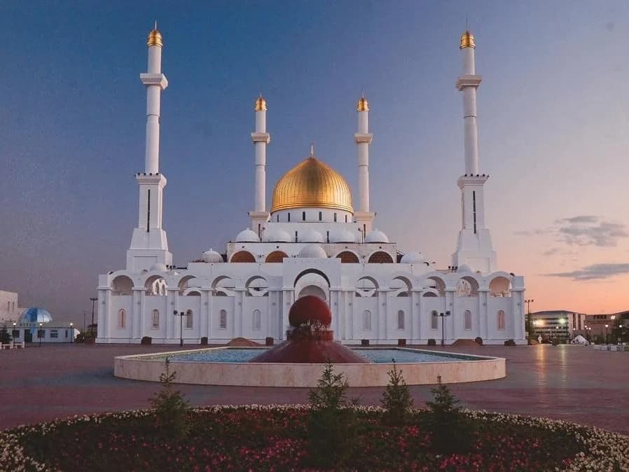 Nur-Astana mosque, photo 1