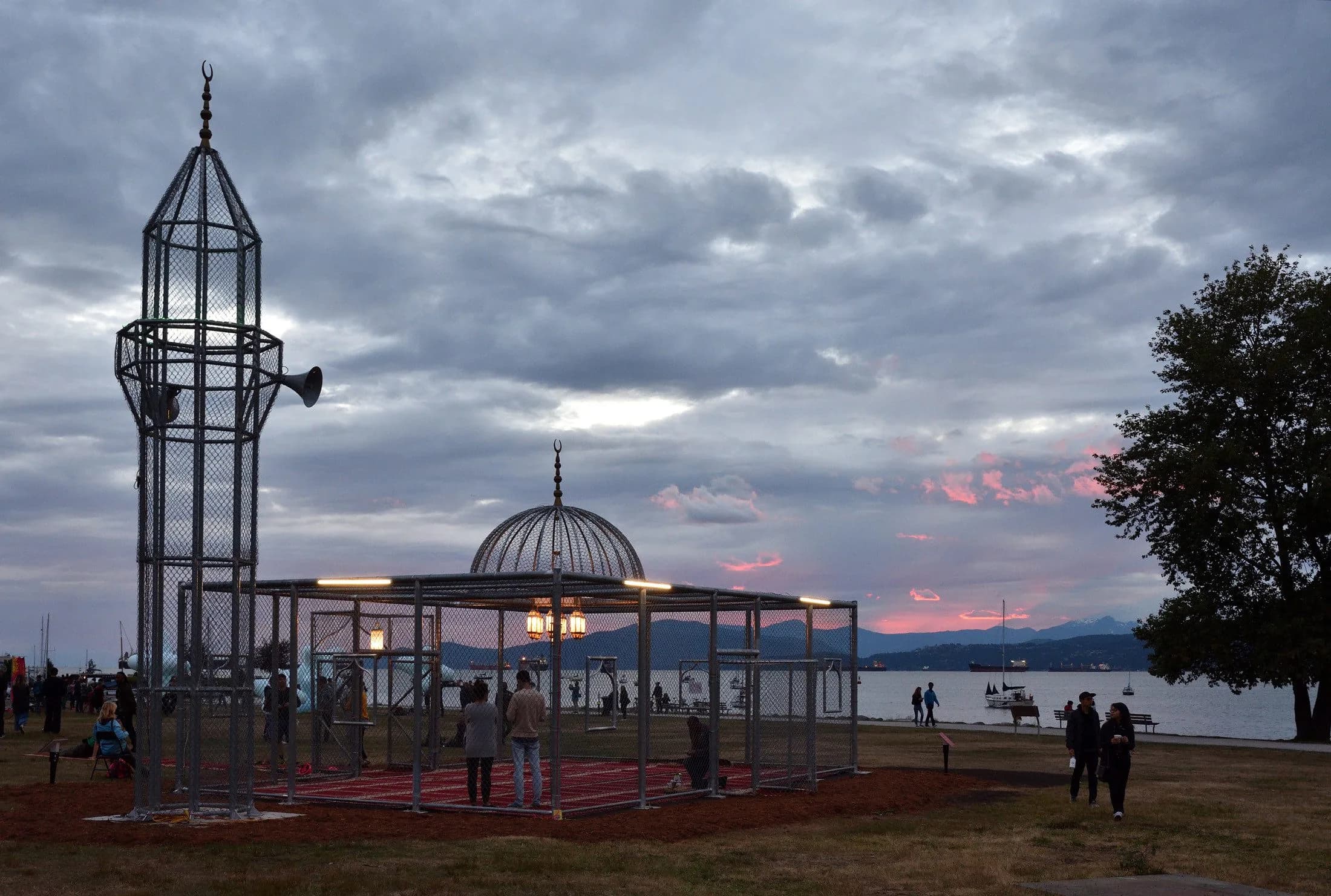 Paradise has many gates Mosque, photo 5