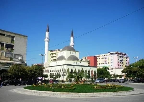 Parrucë Mosque, photo 2