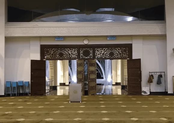 Senai Airport Mosque, photo 7