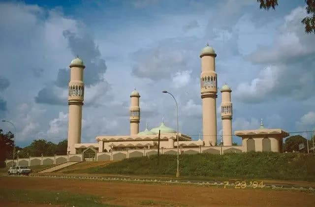 Sultan Bello Mosque, photo 1