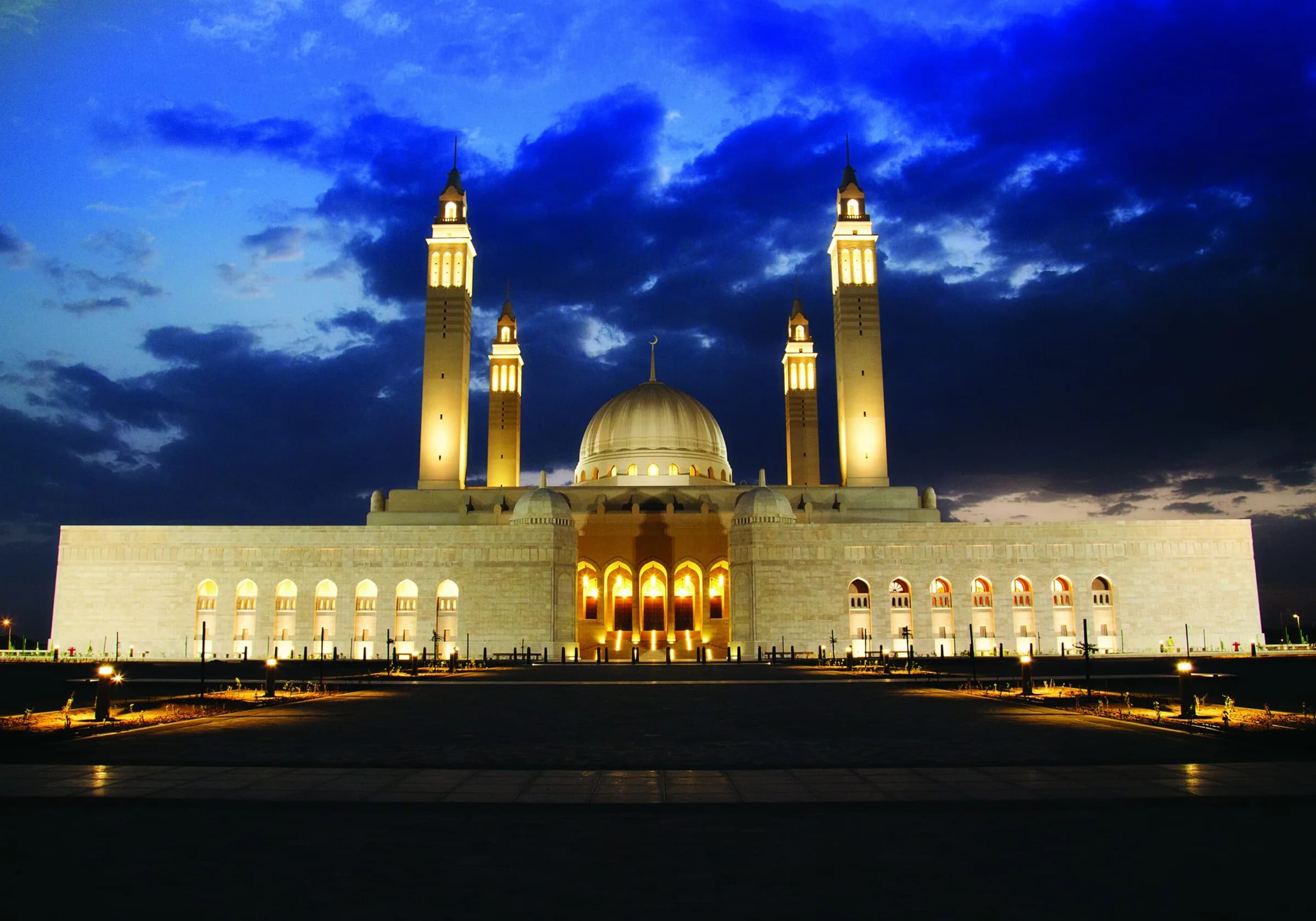 Sultan Qaboos Mosque, Nizwa, photo 3