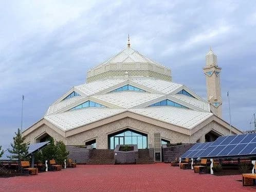 Flower of God mosque, photo 1