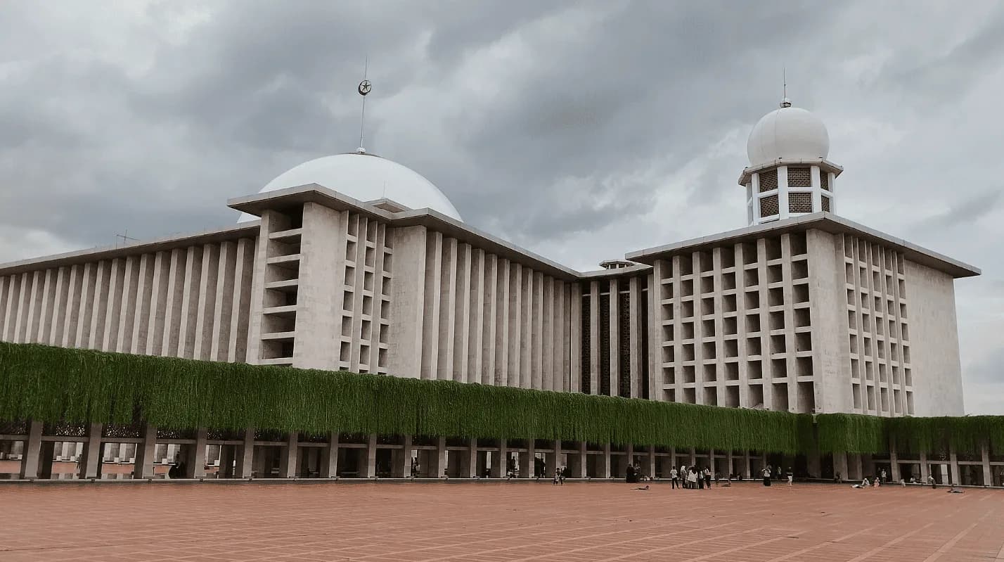 Grand Istiqlal Mosque, photo 1