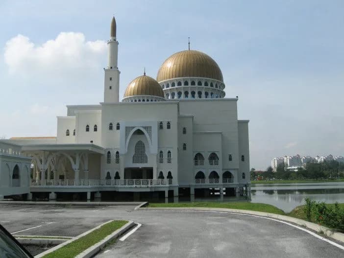 As-Salam Puchong Perdana Mosque (Floating Mosque), photo 3