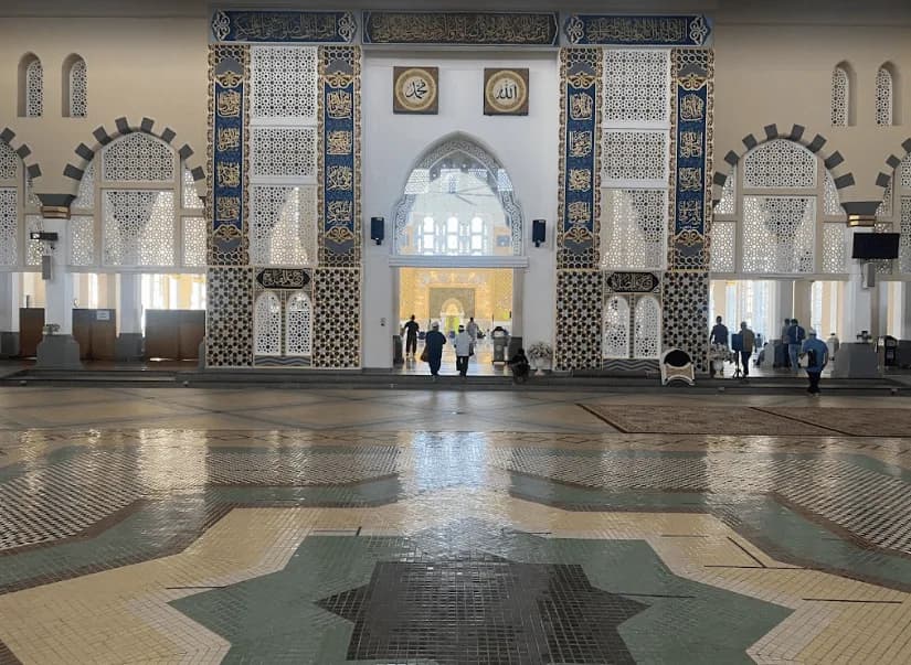Kota Kinabalu City Mosque (Bandaraya Kota Kinabalu Mosque), photo 13