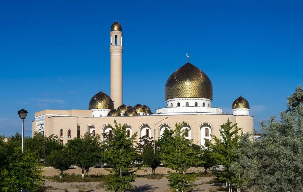 Beket-Ata Central Mosque (Aktau Central Mosque), photo 4