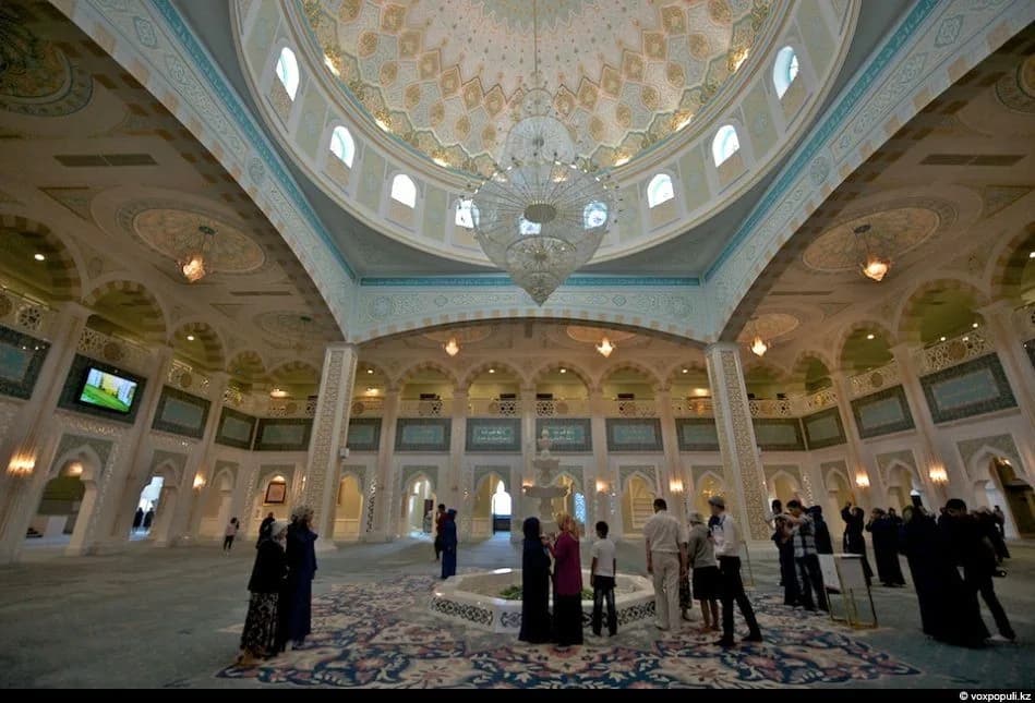 Hazrat Sultan Mosque (White Mosque), photo 8