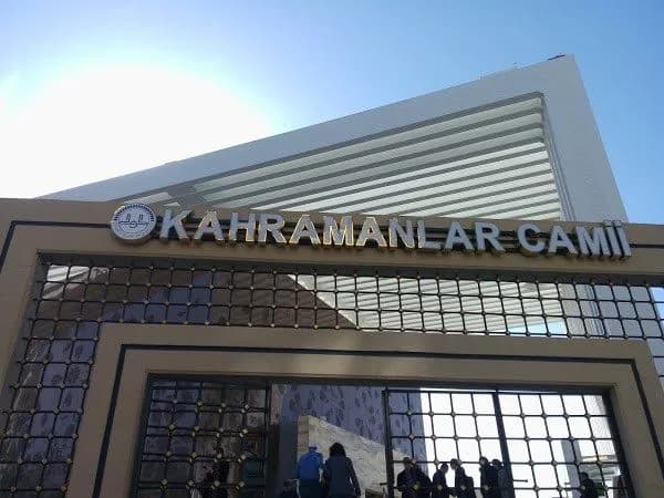 Kartal Dragos Kahramanlar Mosque (Heroes Mosque), photo 5