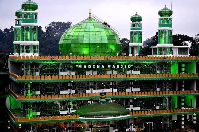 Madina Mosque, photo 1