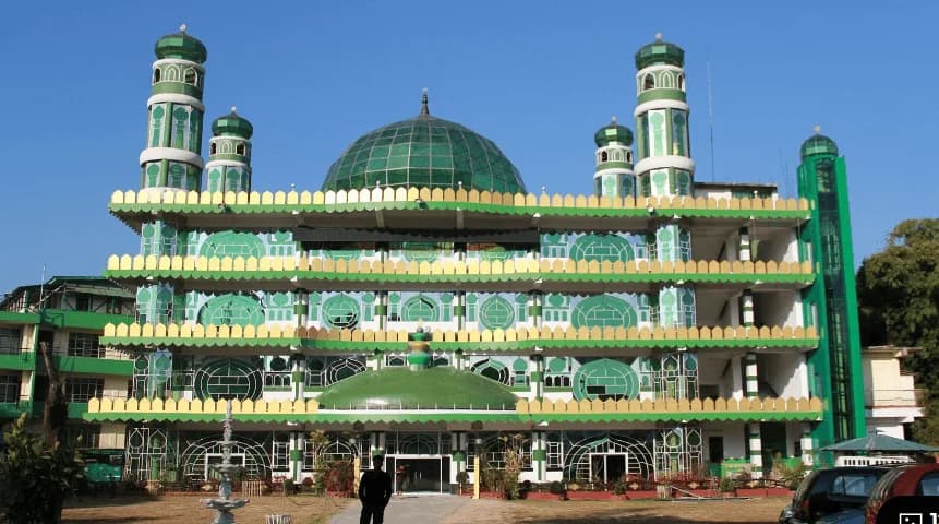 Madina Mosque, photo 3