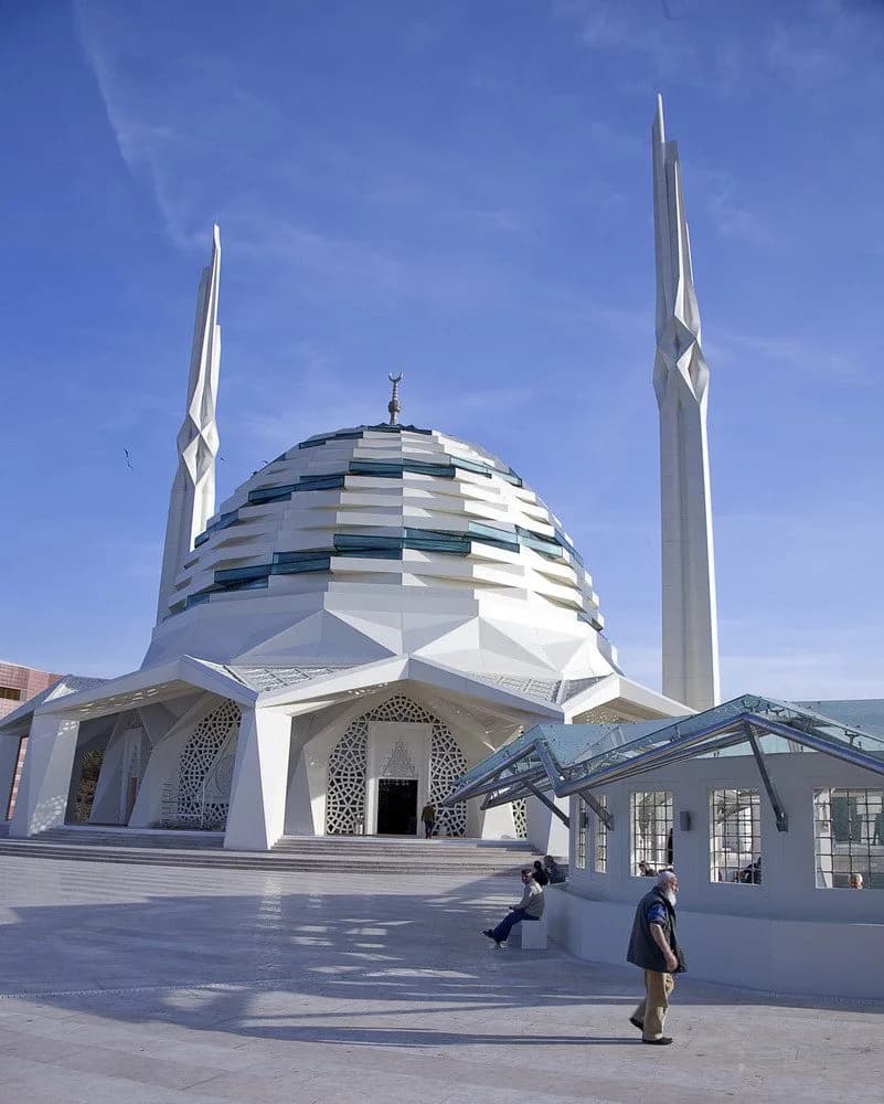 Marmara University Faculty of Theology Mosque, photo 1