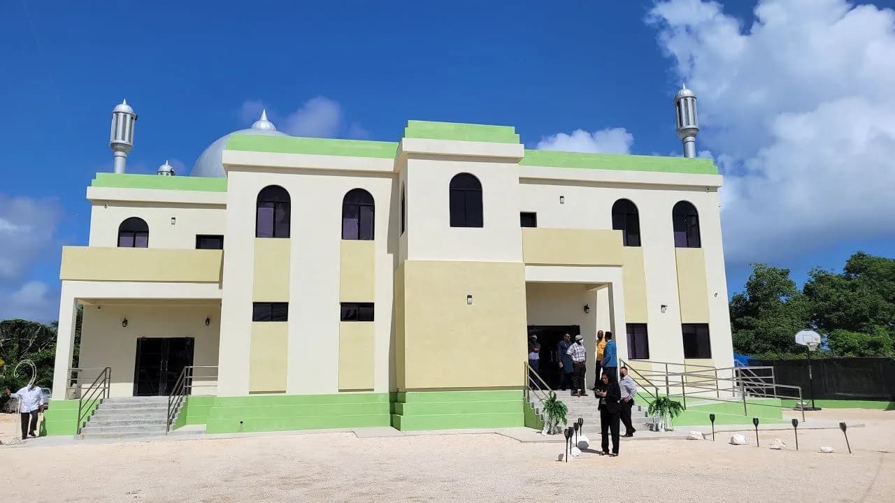 Noor Mosque, photo 1